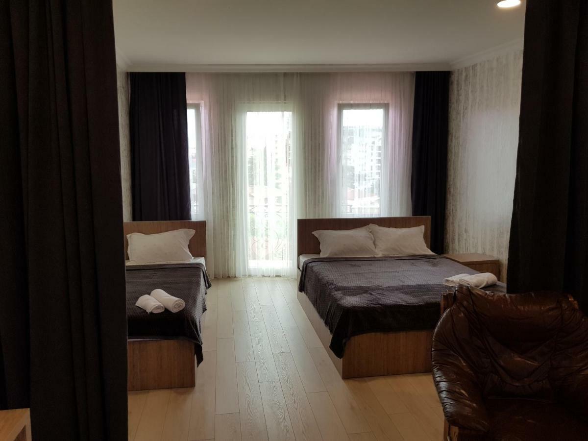 Mikepalace Batumi Zewnętrze zdjęcie